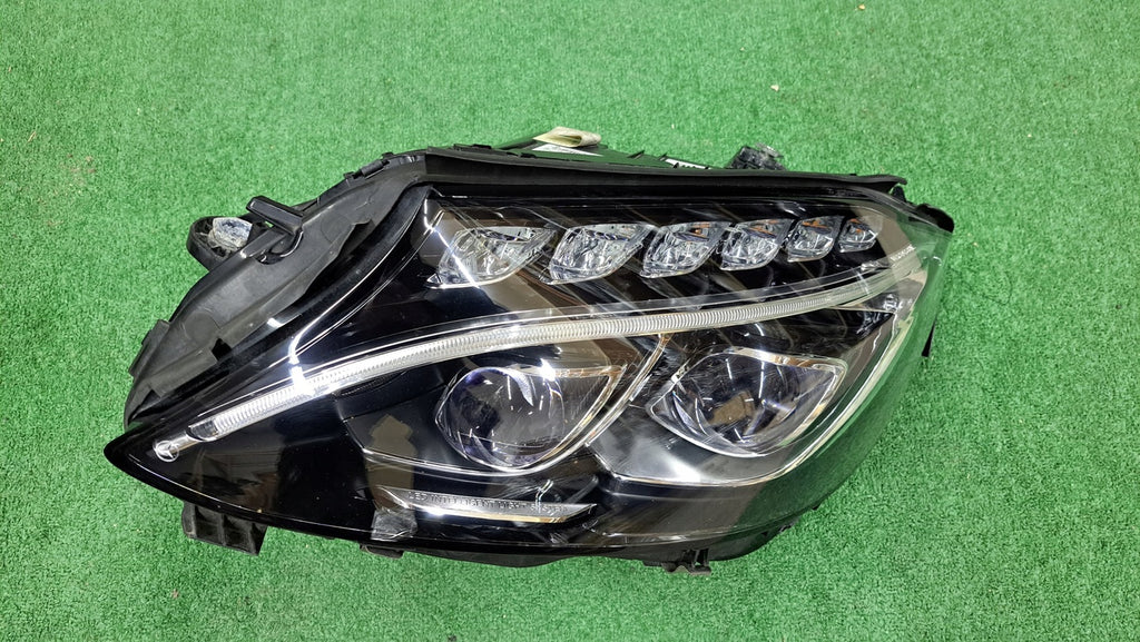 Frontscheinwerfer Mercedes-Benz W205 A2059063104 FULL LED Links Headlight