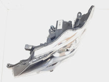 Laden Sie das Bild in den Galerie-Viewer, Frontscheinwerfer Toyota Auris 8115002E21 89907727 Links Scheinwerfer Headlight SCH1736666478tf