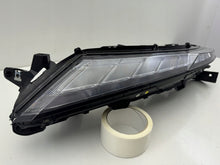 Laden Sie das Bild in den Galerie-Viewer, Frontscheinwerfer Mitsubishi Eclipse Cross EDM922-05010 LED Links Headlight