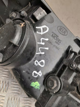 Laden Sie das Bild in den Galerie-Viewer, Frontscheinwerfer Kia 92101-J7XXX Links Scheinwerfer Headlight