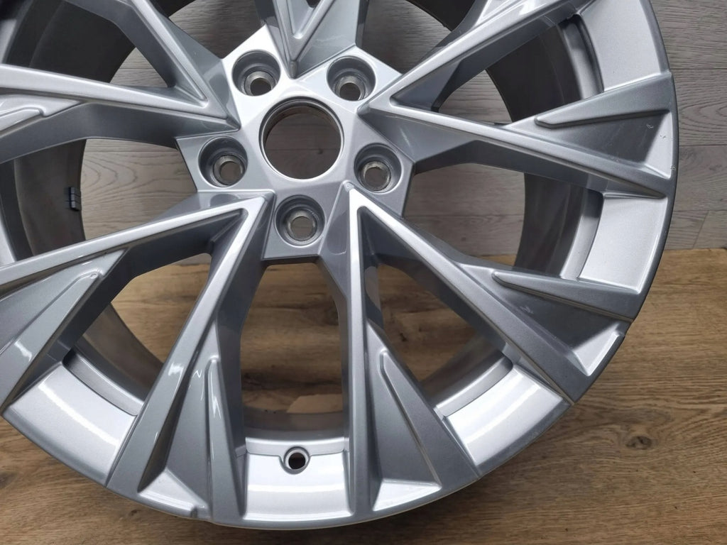 1x Alufelge 18 Zoll 8.0" 5x112 44ET Glanz 3P0601025E Skoda Superb Rim Wheel FEL6708715541sr
