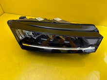 Laden Sie das Bild in den Galerie-Viewer, Frontscheinwerfer Skoda Octavia IV 5E4941016 LED Rechts Scheinwerfer Headlight SCH5471509774hr