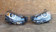 Load image into Gallery viewer, Frontscheinwerfer Mazda 2 Dl LED Ein Satz Scheinwerfer Headlight SCH4916556039jm