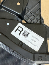 Load image into Gallery viewer, Frontscheinwerfer VW Amarok N1XB13E016DC Full LED Rechts Scheinwerfer Headlight SCH8180129412tf