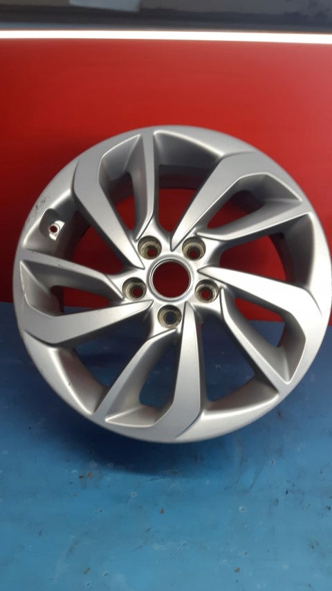 1x Alufelge 17 Zoll 7.0" 5x114.3 51ET 52910-D7280 Hyundai Rim Wheel