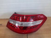 Load image into Gallery viewer, Rückleuchte Mercedes-Benz W212 A2129066701 Rechts Rearlight