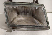 Laden Sie das Bild in den Galerie-Viewer, Frontscheinwerfer Saab 9000 133866-00 Rechts Scheinwerfer Headlight
