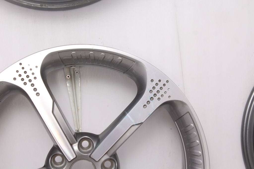 1x Alufelge 20 Zoll 6.5" 5x114.3 33ET Glanz Silber 403002486R Renault Rim Wheel FEL8767111388zq