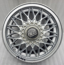 Laden Sie das Bild in den Galerie-Viewer, 1x Alufelge 14 Zoll 6.5" 4x100 30ET Matt Silber 2225540 BMW 3 E30 Rim Wheel FEL1588023342to