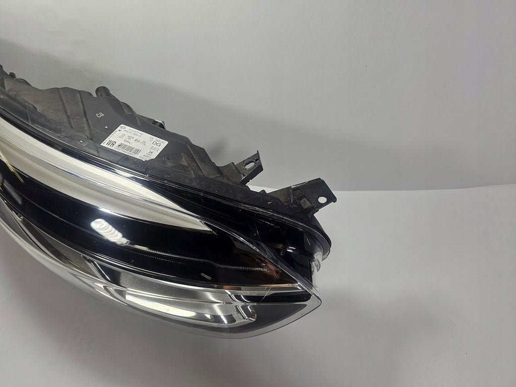 Frontscheinwerfer Renault Captur 260606152R 260107242 LED Ein Satz Headlight SCH5331130860ut