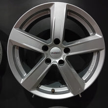 Laden Sie das Bild in den Galerie-Viewer, 4x Alufelge 17 Zoll 7.5" 5x112 29ET Glanz Silber Audi A4 B8 Rim Wheel FEL2550325914dk