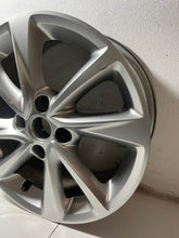 Laden Sie das Bild in den Galerie-Viewer, 1x Alufelge 16 Zoll 6.5" 4x108 38ET 39182181 Opel Corsa Rim Wheel FEL3092941579so