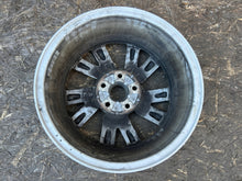 Load image into Gallery viewer, 1x Alufelge 16 Zoll 6.5" 5x112 41ET Glanz Silber 3G0601025A VW Passat B8 FEL5946322172ft