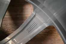 Laden Sie das Bild in den Galerie-Viewer, 1x Alufelge 19 Zoll 7.5&quot; 5x112 32ET 6877326 BMW X3 G01 G02 Rim Wheel