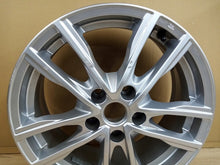 Laden Sie das Bild in den Galerie-Viewer, 1x Alufelge 17 Zoll 7.0&quot; 5x114.3 40ET KB409-4E260 Nissan Rim Wheel