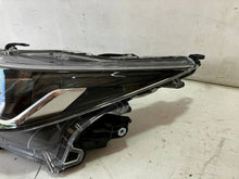Laden Sie das Bild in den Galerie-Viewer, Frontscheinwerfer Toyota Corolla OYT24434 LED Links Scheinwerfer Headlight SCH4498911977ku