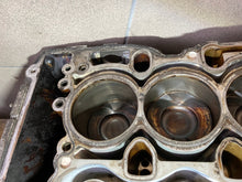Load image into Gallery viewer, Motorblock BMW N43B20AA 2.0 Benzin Unkomplett