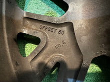 Load image into Gallery viewer, 1x Alufelge 18 Zoll 7.5&quot; 5x114.3 50ET 52910-CM300 Hyundai Kona Rim Wheel