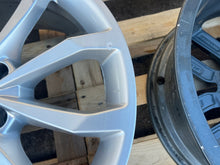 Load image into Gallery viewer, 1x Alufelge 18 Zoll 7.5" 5x112 Glanz 8W0601025AD Audi Rim Wheel FEL5832314899hp