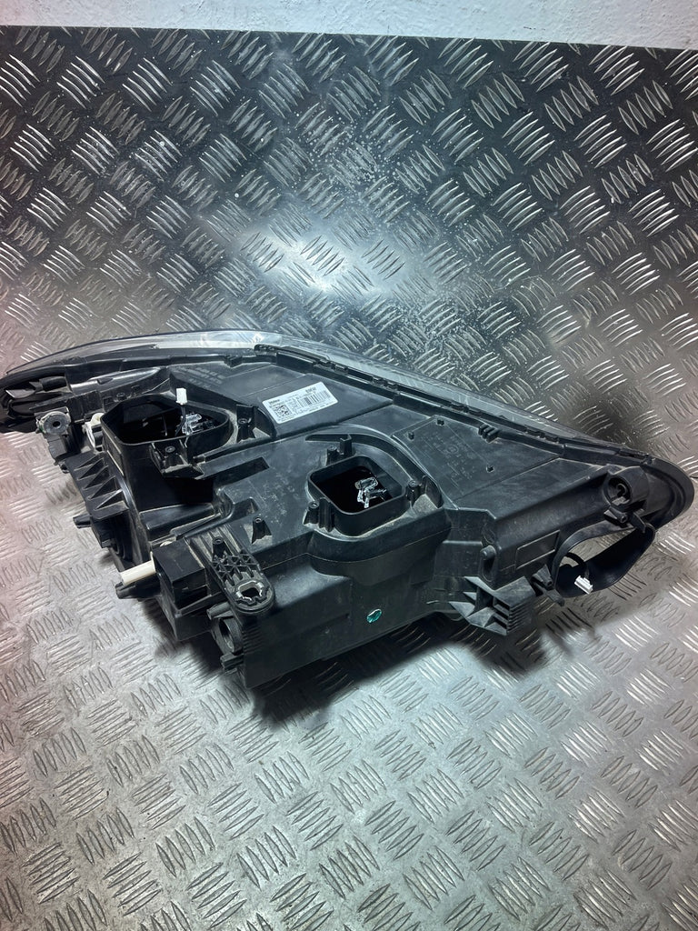 Frontscheinwerfer BMW X1 F48 7495003-07 LED Links Scheinwerfer Headlight SCH1366825133dm