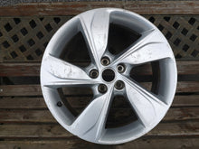 Load image into Gallery viewer, 1x Alufelge 18 Zoll 7.5" 5x108 49ET Glanz Silber YP0064380 Opel Grandland X FEL8943175000mg