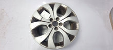Load image into Gallery viewer, 1x Alufelge 17 Zoll 7.0" 5x108 32ET Glanz Silber 9656877580 Citroën C5 Ii FEL4476810698nb