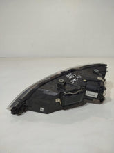 Laden Sie das Bild in den Galerie-Viewer, Frontscheinwerfer Seat Leon 5F2941016A Rechts Scheinwerfer Headlight