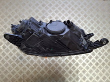 Load image into Gallery viewer, Frontscheinwerfer Skoda Fabia III 6V1941015D Links Scheinwerfer Headlight