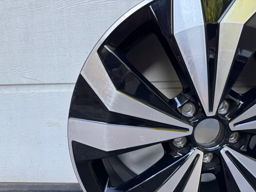 1x Alufelge 17 Zoll 6.5" 5x100 39ET Glanz Schwarz 2GM601025E VW T-Cross FEL3995915972qc