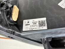 Laden Sie das Bild in den Galerie-Viewer, Frontscheinwerfer Seat Leon 5FB941005D Xenon Links Scheinwerfer Headlight