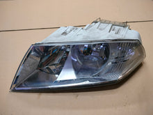 Laden Sie das Bild in den Galerie-Viewer, Frontscheinwerfer Skoda Octavia II 1Z1941015 Xenon Links Scheinwerfer Headlight SCH3777741440pj