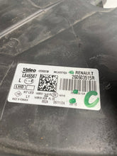 Laden Sie das Bild in den Galerie-Viewer, Frontscheinwerfer Dacia Duster 260603515R LED Links Scheinwerfer Headlight