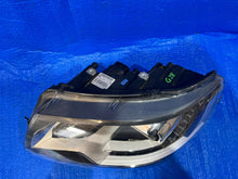 Load image into Gallery viewer, Frontscheinwerfer VW T5 7E5941015C Xenon Links Scheinwerfer Headlight