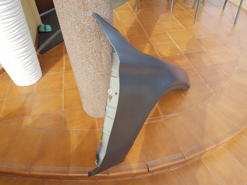 Kotflügel Mercedes-Benz Glc Vorne Rechts Zum Streichen