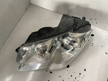 Load image into Gallery viewer, Frontscheinwerfer VW Touran 1T1941751A Xenon Links Scheinwerfer Headlight