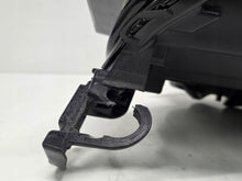 Laden Sie das Bild in den Galerie-Viewer, Frontscheinwerfer Skoda Karoq I 57B941010 Rechts Scheinwerfer Headlight SCH8737379208og