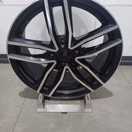 1x Alufelge 18 Zoll 8.0