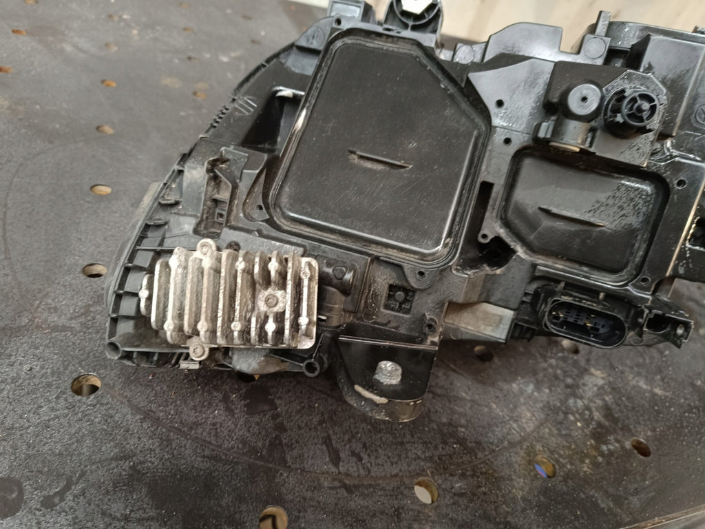 Frontscheinwerfer Mercedes-Benz W205 A2059062604 LED Rechts Headlight SCH7241848258ey