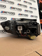 Laden Sie das Bild in den Galerie-Viewer, Frontscheinwerfer BMW E91 E90 6942737 6948180 Xenon Links Scheinwerfer Headlight SCH6647139104fs