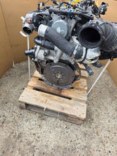 Laden Sie das Bild in den Galerie-Viewer, Motor Hyundai Kia I D4HB 2.2 CRDI 119TKm 2018 Diesel Engine Komplett MOT1677464984kp