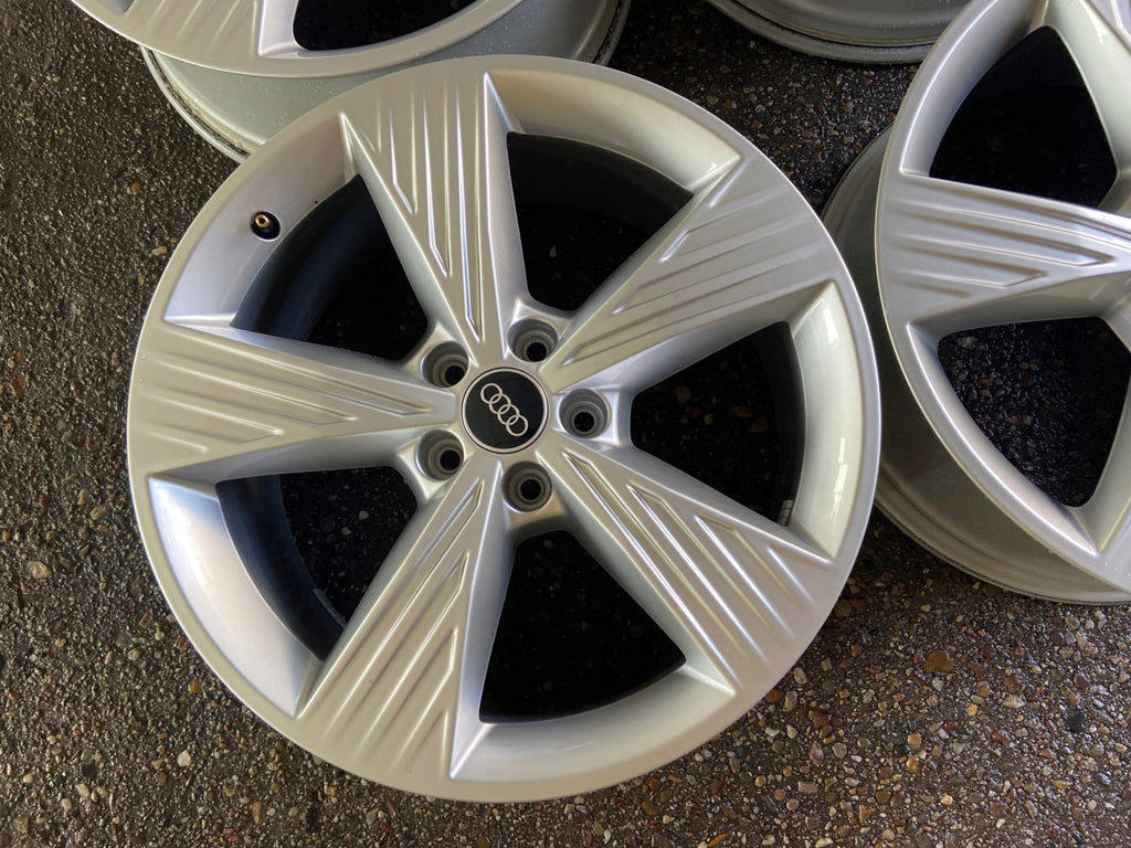 4x Alufelge 19 Zoll 8.0" 5x112 45ET Glanz Silber 89A601025B Audi E-Tron FEL8494768196sw