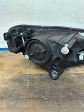 Laden Sie das Bild in den Galerie-Viewer, Frontscheinwerfer Skoda Superb III 3V1941015A Xenon Links Scheinwerfer Headlight SCH2886932931eq