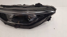 Laden Sie das Bild in den Galerie-Viewer, Frontscheinwerfer VW Passat 3J1941035 Links Scheinwerfer Headlight SCH9011639209zk