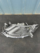 Load image into Gallery viewer, Frontscheinwerfer Renault Captur 260107244R Full LED Rechts Headlight SCH2732227336wt