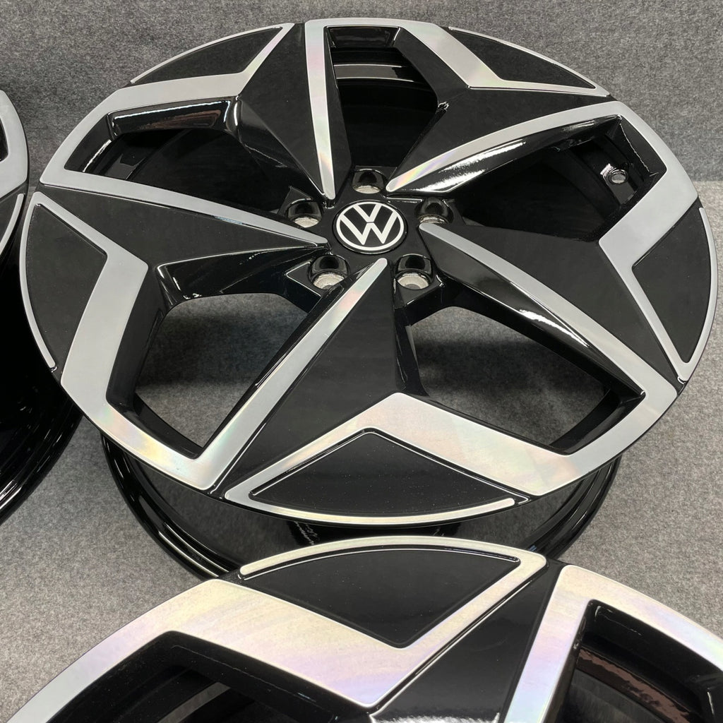 4x Alufelge 19 Zoll 7.5" 5x112 50ET Glanz Schwarz 10A601025J VW Id.3 E11 FEL2924808972cz