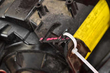 Laden Sie das Bild in den Galerie-Viewer, Frontscheinwerfer Mitsubishi Outlander Links Scheinwerfer Headlight