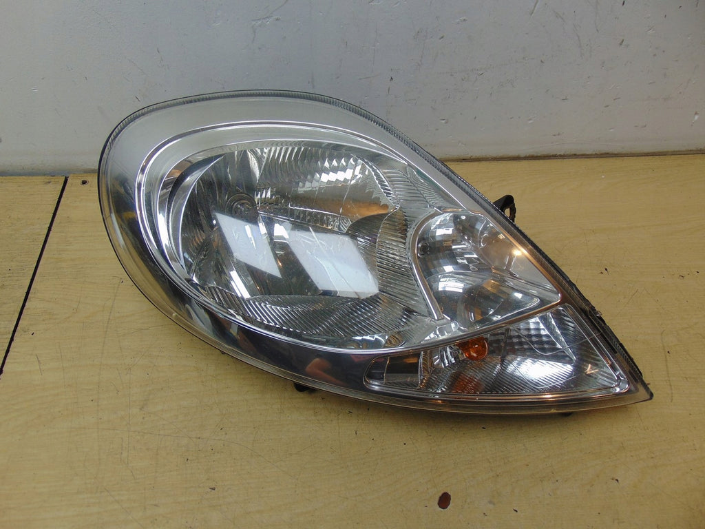 Frontscheinwerfer Opel Vivaro 8200701356 89313980 Rechts Scheinwerfer Headlight