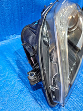 Laden Sie das Bild in den Galerie-Viewer, Frontscheinwerfer Mercedes-Benz W204 A2048201539 Xenon Links Headlight SCH3095343085jk
