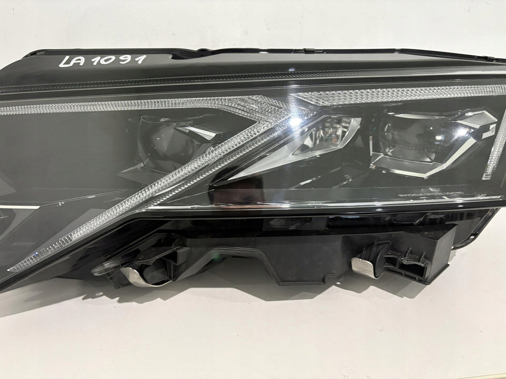 Frontscheinwerfer Skoda Octavia IV 5E4941035 LED Ein Stück (Rechts oder Links) SCH1456764375vv