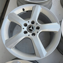 Laden Sie das Bild in den Galerie-Viewer, 4x Alufelge 17 Zoll 7.5" 5x112 42ET A1724013602 Mercedes-Benz Viano Rim Wheel FEL3448654437mj